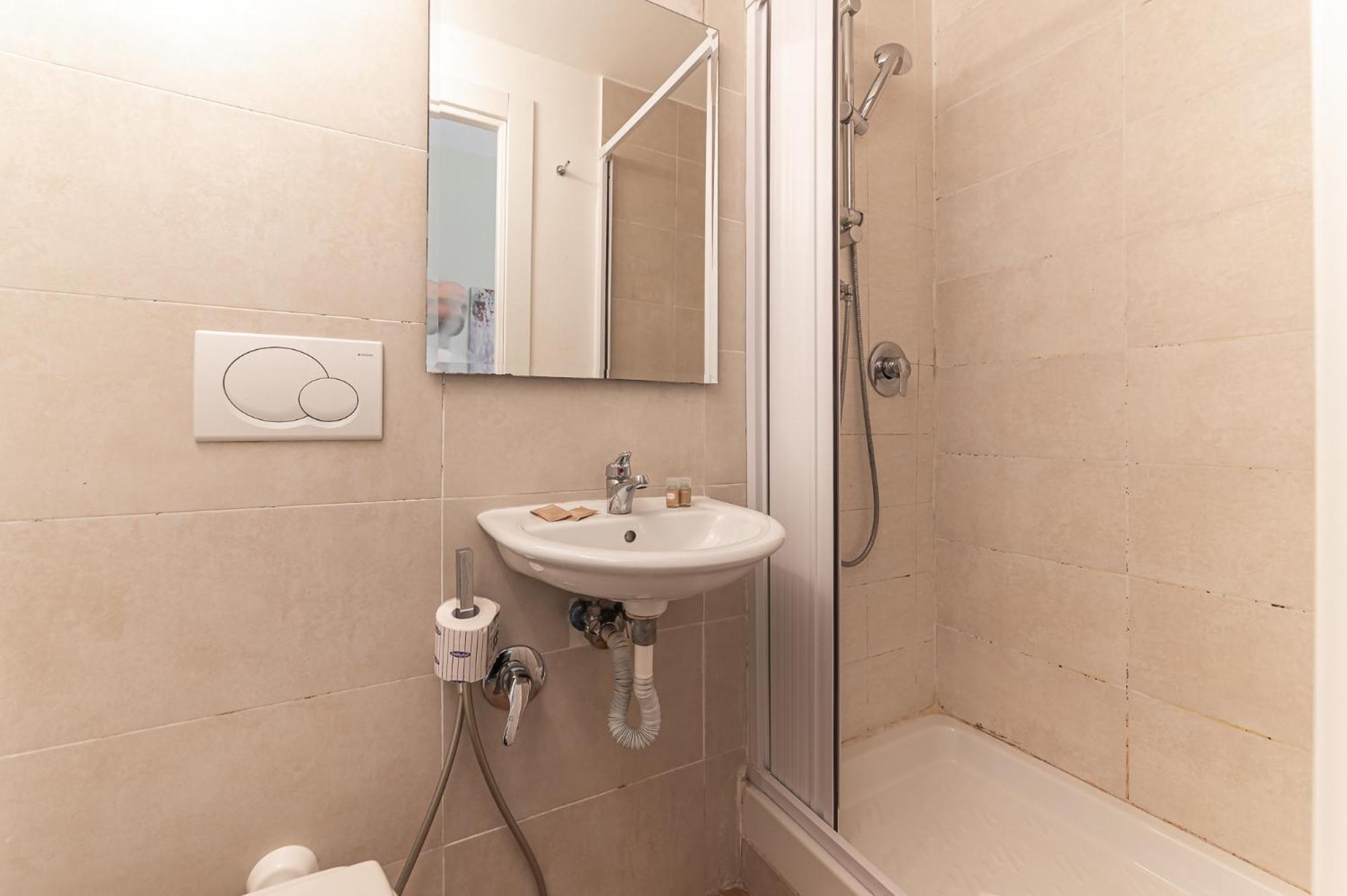 Bed & Breakfast Cristel Cozy - Termini Train Station *
